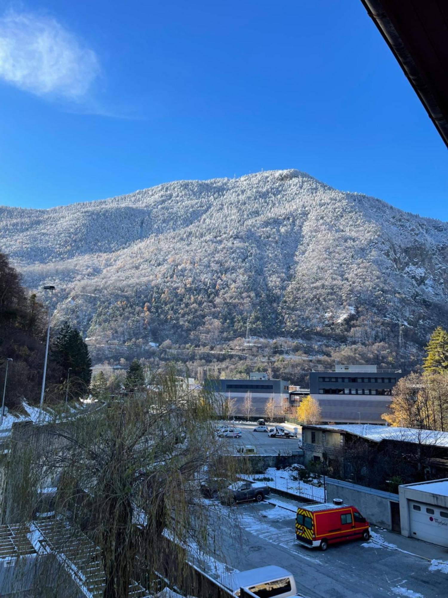 La Montagnette L Ours T1 Maison En Travaux De 10H A 17H Moutiers  Eksteriør bilde